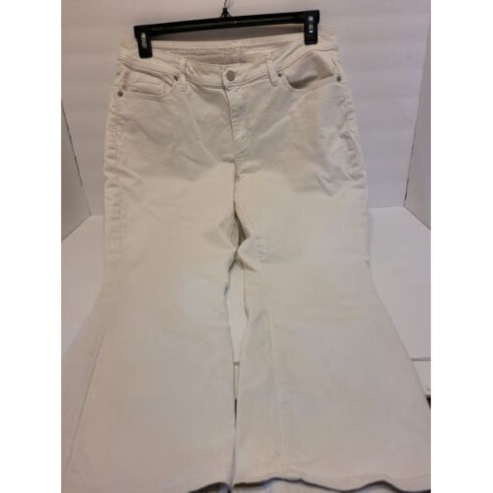 Ann Taylor loft, white crop‎ pants, size 31/12... see description